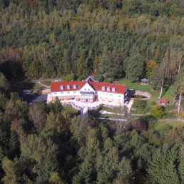 Haus Hubertus, Biebergemünd, Seminarhaus, Workshops, Hochzeit, Geburtstagsfeier, Familienfeiern, Trauerfeier, ERholung, Hochzeit, Hochzeit feiern, hochzeit location, Main Kinzig Kreis, Hochzeit Gelnhausen, Firmenfeiern, Firmenfeier, preis, Tagungspauschale, Seminarhaus,