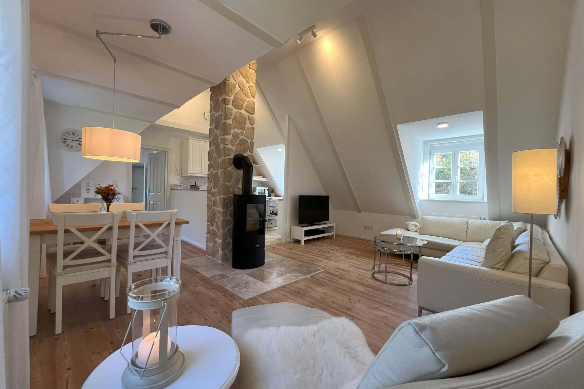 Spessart Lodge 1, Ferienwohung, Ferienwohungen, Kurzurlaub, Wochenende, Verlängertes Wochenende, Wald, Natur, Ruhe, Biebergemünd, Gelnhausen, Aschaffenburg, Hanau, Frankfurt, Ferienwohnungen, Main Kinzig Kreis, Bad Orb, Hanau, Aschaffenburg, Frankfurt, Firmenfeier,